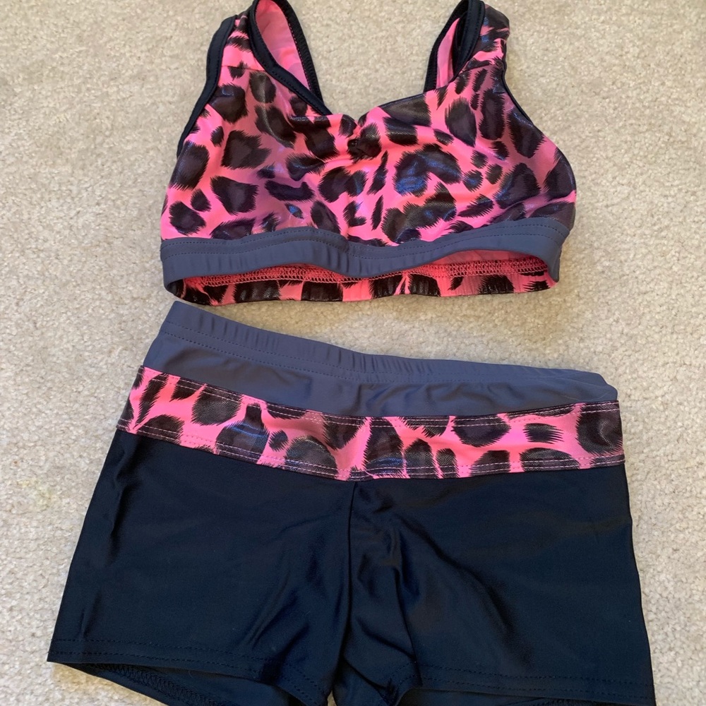 Girls dance bra top and booty shorts set